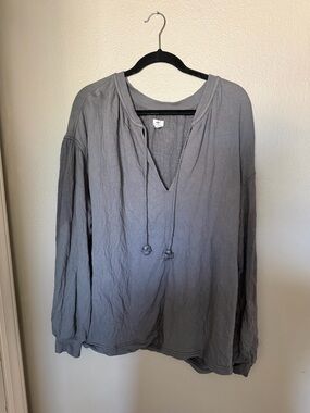 Aerie women’s long sleeve pull over